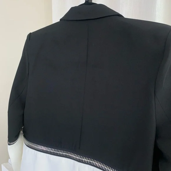 Black and White Blazer - Picture 4 of 4